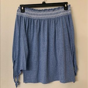 Sweet Off-Shoulder Shirt